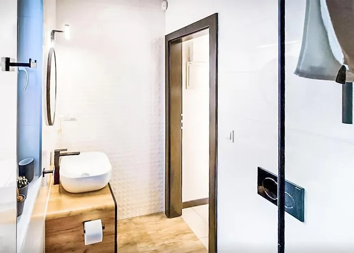 Gorgeous In With Kitchen